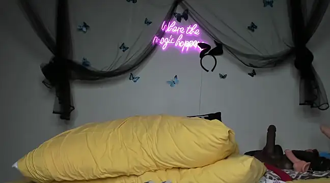 ThickAssRena online show from February 11, 2025, 7:38 pm