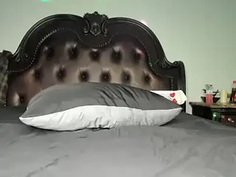 ThickAssRena online show from March 9, 2025, 2:07 am