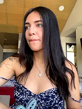 DaphneUwu online show from December 3, 2024, 2:11 pm