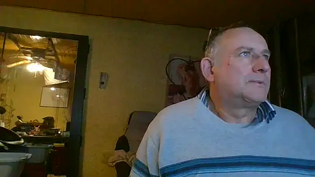 jeanlulu online show from January 14, 2025, 8:37 pm