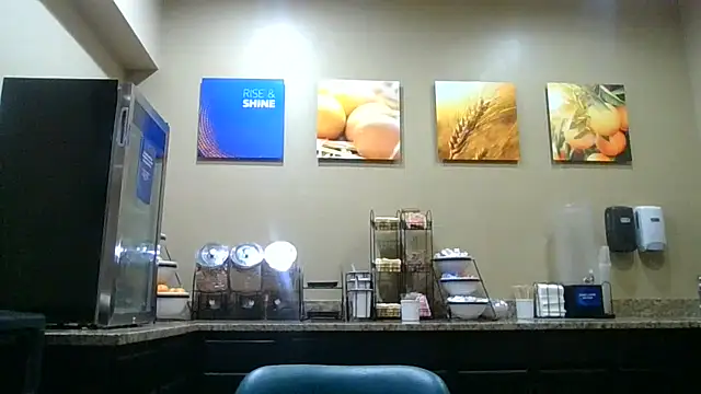 Hornybbw1978 online show from October 17, 2025, 5:55 am