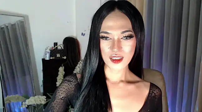 Snapshot of Ts-Glamourosa chatting on March 15, 2025, 6:43 pm Ts-Glamourosa online show from March 15, 2025, 6:43 pm