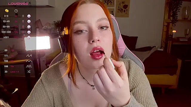 Sofy Benson online show from November 26, 2025, 2:39 pm