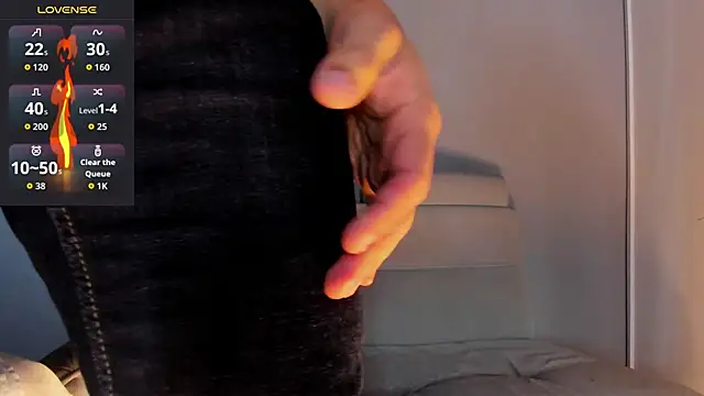 Snapshot of MarkWalker__ chatting on February 7, 2026, 10:23 am MarkWalker online show from February 7, 2026, 10:23 am