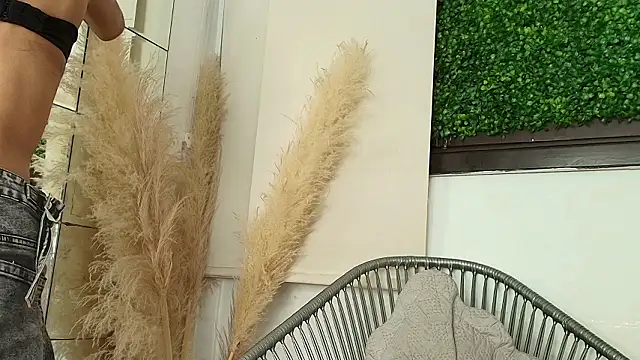 kristyl paez online show from February 20, 2026, 6:54 pm