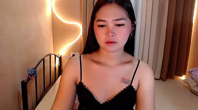 Itsme claire online show from March 11, 2025, 8:53 pm