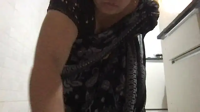 Riyasingh9 online show from October 2, 2025, 3:32 am