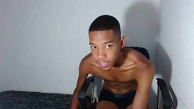 Snapshot of tonny_sexxxx chatting on March 12, 2025, 9:03 pm tonny sexxxx online show from March 12, 2025, 9:03 pm
