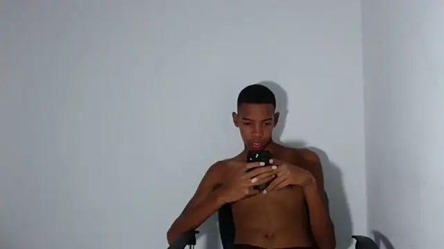 Snapshot of tonny_sexxxx chatting on March 21, 2025, 9:01 pm tonny sexxxx online show from March 21, 2025, 9:01 pm
