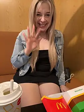 CherryAuroraa online show from February 1, 2025, 10:26 am