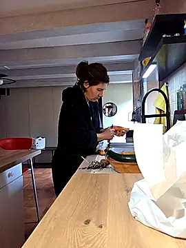 Lina lou4 online show from September 11, 2025, 7:41 am