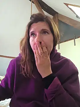 Lina lou4 online show from March 28, 2026, 10:27 am