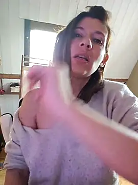 Lina lou4 online show from February 27, 2025, 9:07 am