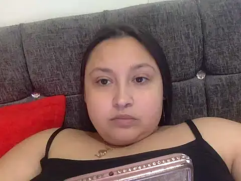 wildpassions1 online show from April 19, 2026, 5:25 pm