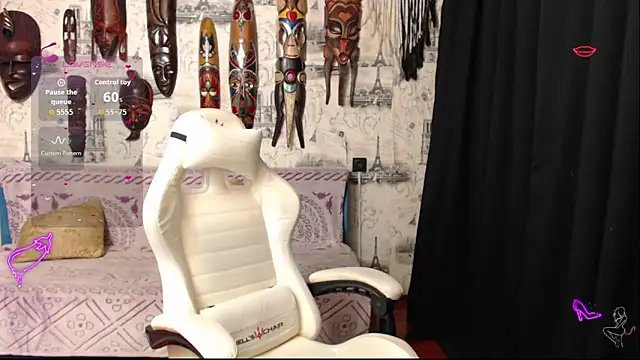 CrazyLaGirl online show from September 17, 2025, 8:00 pm