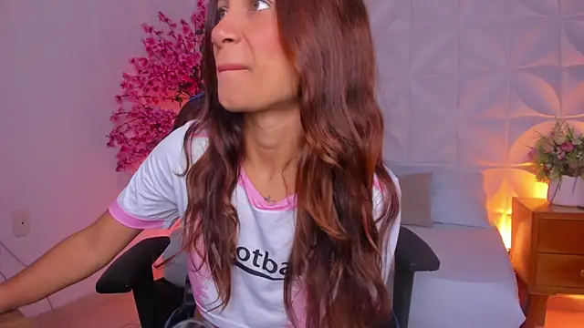 cora 22 online show from January 10, 2026, 12:33 pm