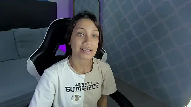 cora 22 online show from October 31, 2025, 12:46 pm