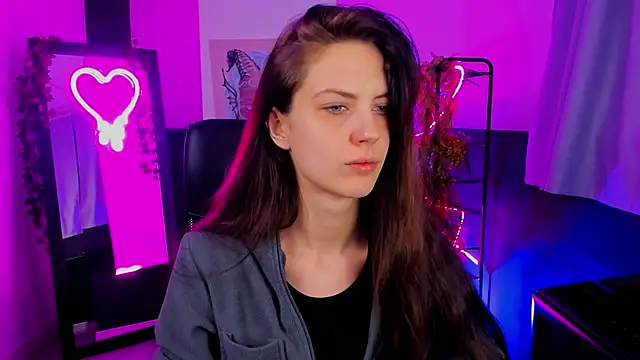 EmilyWilden online show from January 3, 2025, 8:32 am