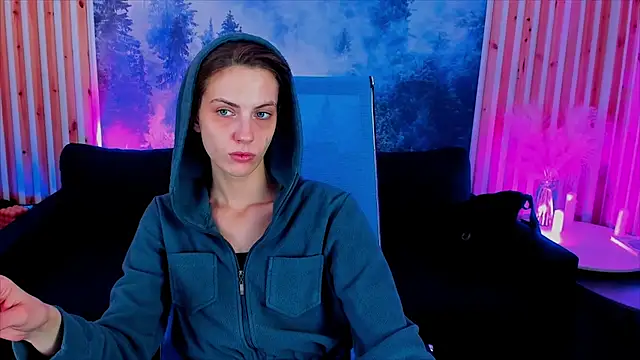 EmilyWilden online show from October 3, 2025, 8:16 am