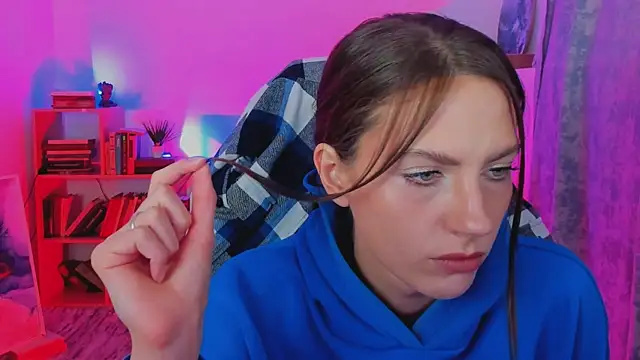 EmilyWilden online show from October 2, 2025, 8:29 am