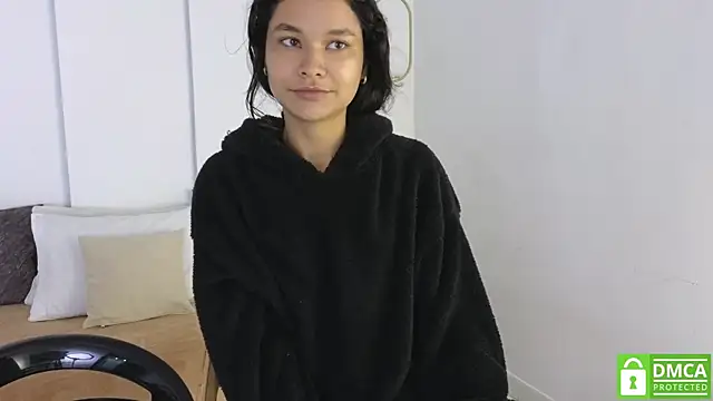 sexychanell 18 online show from October 3, 2025, 1:01 pm