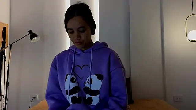 sexychanell 18 online show from April 18, 2026, 1:35 pm