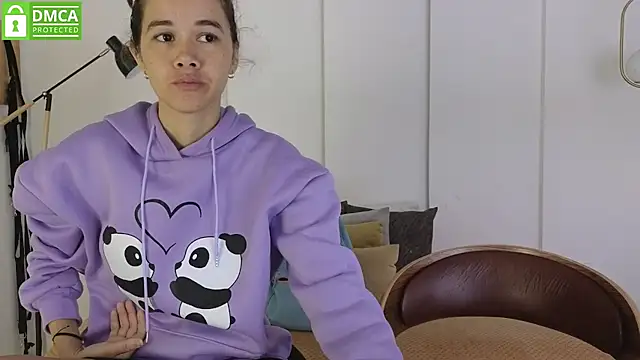 sexychanell 18 online show from March 25, 2026, 1:32 pm