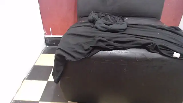 Laura hottt online show from January 31, 2026, 7:12 pm