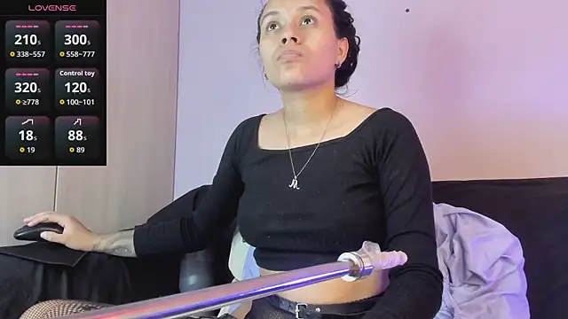 -camila-cooper-  online show from October 30, 2025, 8:06 pm