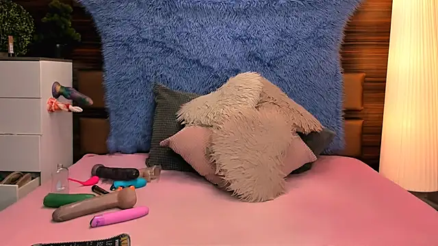 Snapshot of LiaMetz chatting on February 12, 2026, 7:24 pm LiaMetz online show from February 12, 2026, 7:24 pm