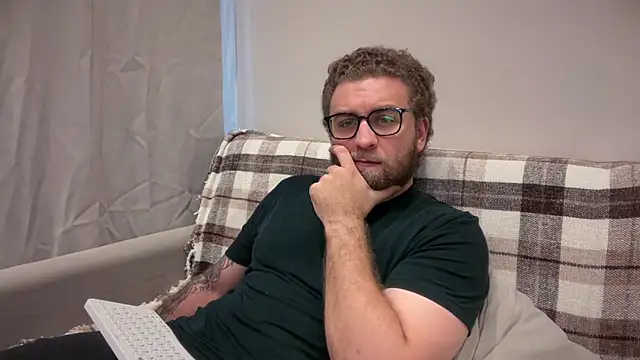Snapshot of Bear_bear_ chatting on June 10, 2026, 10:05 am Bear bear online show from June 10, 2026, 10:05 am