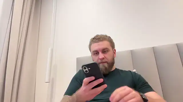 Bear bear  online show from March 11, 2026, 2:11 pm