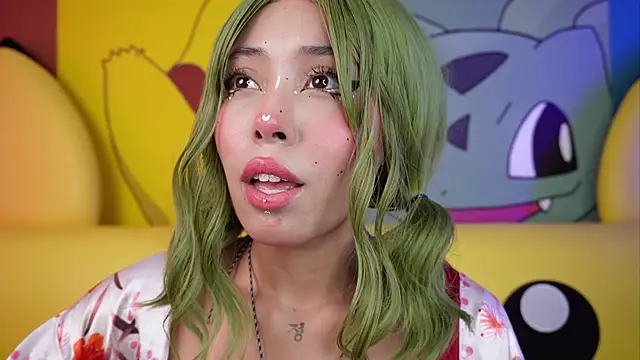 miss  maria online show from December 22, 2025, 6:08 pm