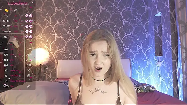 MiaMiaMeow online show from February 13, 2026, 4:51 pm