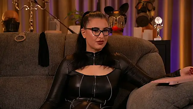 kelly kent online show from October 11, 2025, 9:16 pm