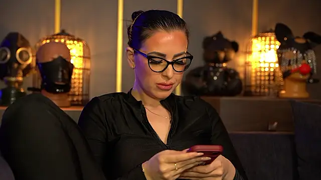 Snapshot of kelly_kent chatting on March 27, 2026, 8:54 pm kelly kent online show from March 27, 2026, 8:54 pm