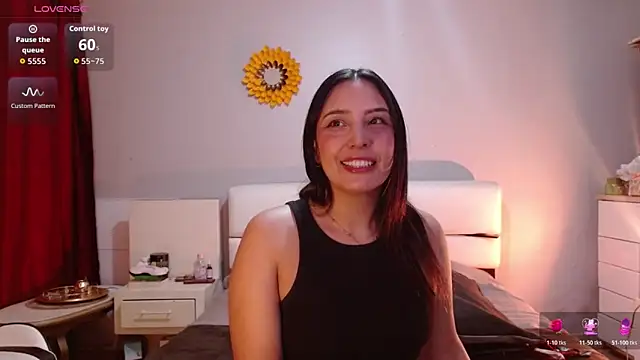 Snapshot of Freyja_soh chatting on February 8, 2026, 6:49 pm Freyja soh online show from February 8, 2026, 6:49 pm