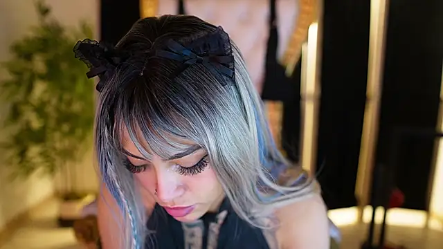 Scarlett collins02 online show from October 20, 2025, 1:07 am