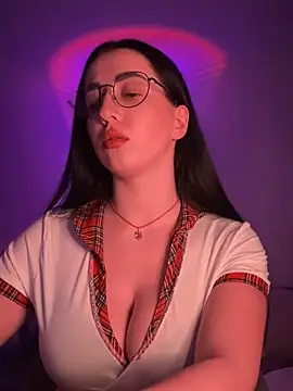 Emylia online show from February 18, 2025, 11:41 pm