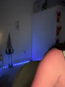 Emylia online show from December 17, 2024, 10:11 pm