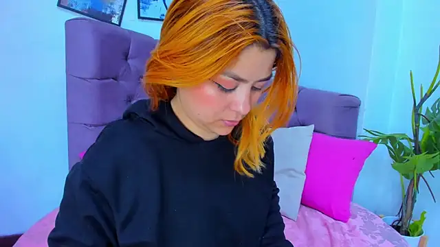 Gretta Queen online show from September 23, 2025, 6:15 pm