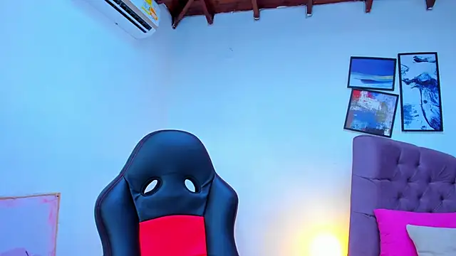 Gretta Queen online show from September 15, 2025, 3:12 pm