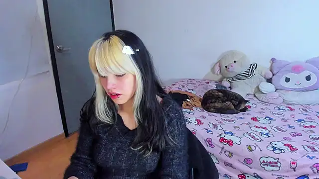 Akane-Mou online show from March 11, 2025, 11:33 am