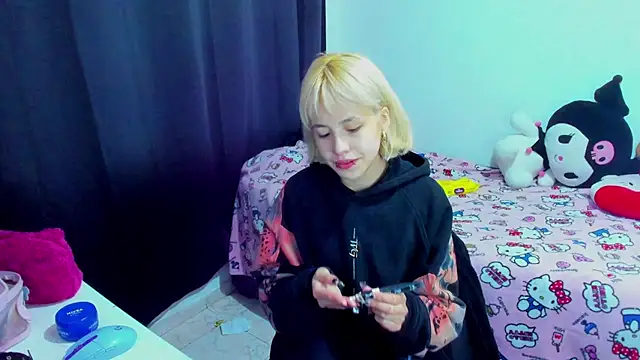 Akane-Mou online show from March 2, 2026, 4:13 am