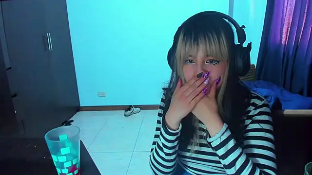 Akane-Mou online show from January 19, 2025, 2:49 pm