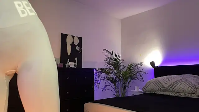 spottyyy online show from March 12, 2025, 6:53 pm