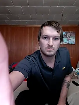 Papakyu96xh online show from October 12, 2025, 7:54 am