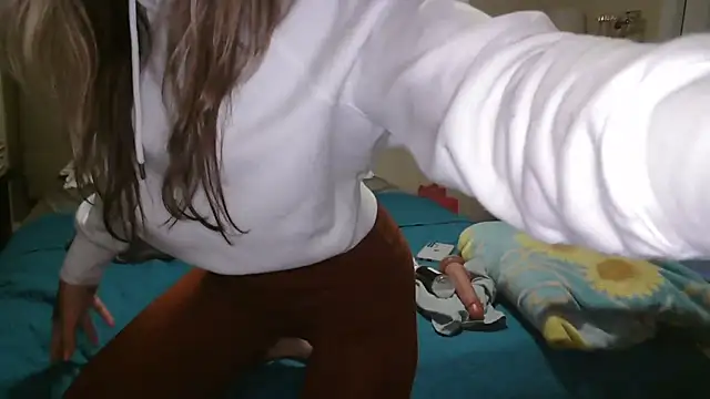 Heyitsmee33 online show from September 10, 2025, 10:58 am