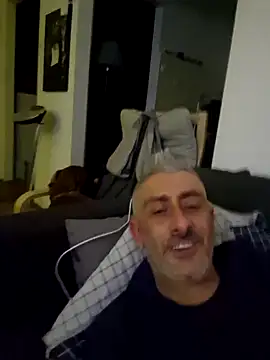 Snapshot of cuci45 chatting on December 20, 2025, 4:26 am cuci45 online show from December 20, 2025, 4:26 am