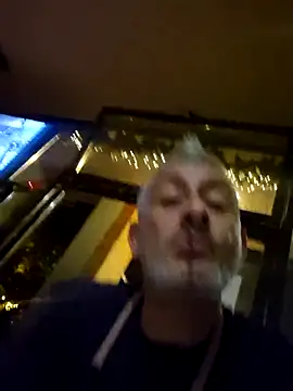 cuci45 online show from September 15, 2025, 6:19 pm